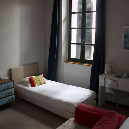 Absolu Hotell 2*