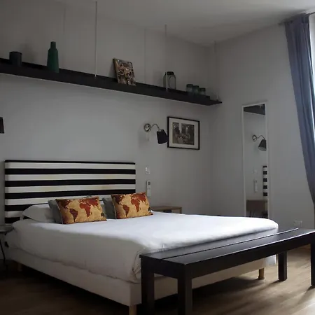 Absolu Hotel 2*